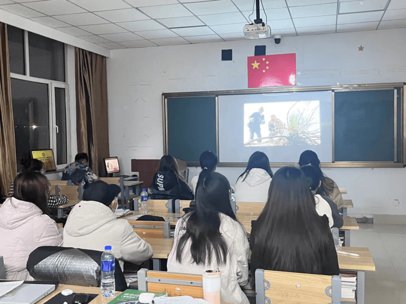內蒙古科技職業學院組織開展“綠色長城--三北精神”主題勞動教育觀影活動