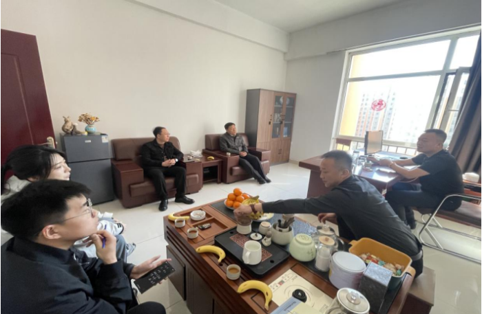 書記校長訪企拓崗促就業專項行動報道